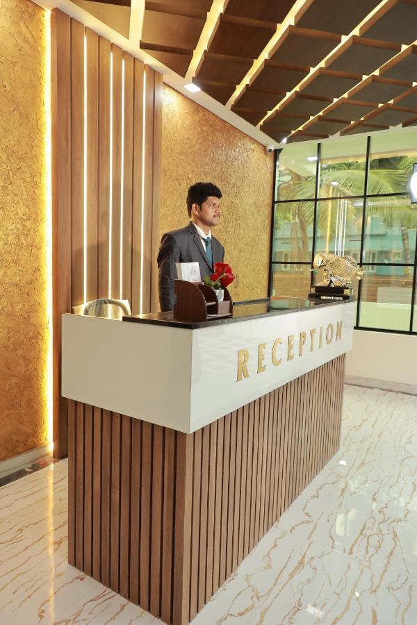 Hotel Delano Residency Kaliyal Exterior foto